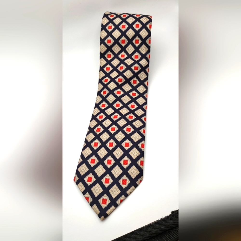 Geometric Patterned Bert Pulitzer Tie - Red Black and Cream